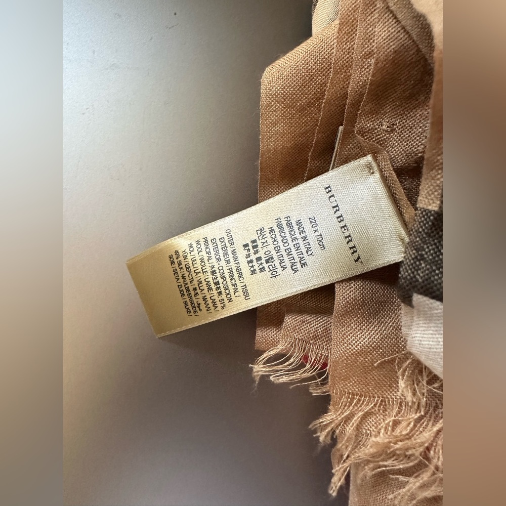 Burberry lightweight check silk scarf. New without tag. - Picture 3 of 5